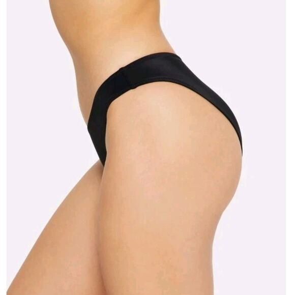 Fabletics Bikini Bottom Gabriella Swim Brief Bottoms Black Cheeky Women L 10 NWT - Picture 3 of 8